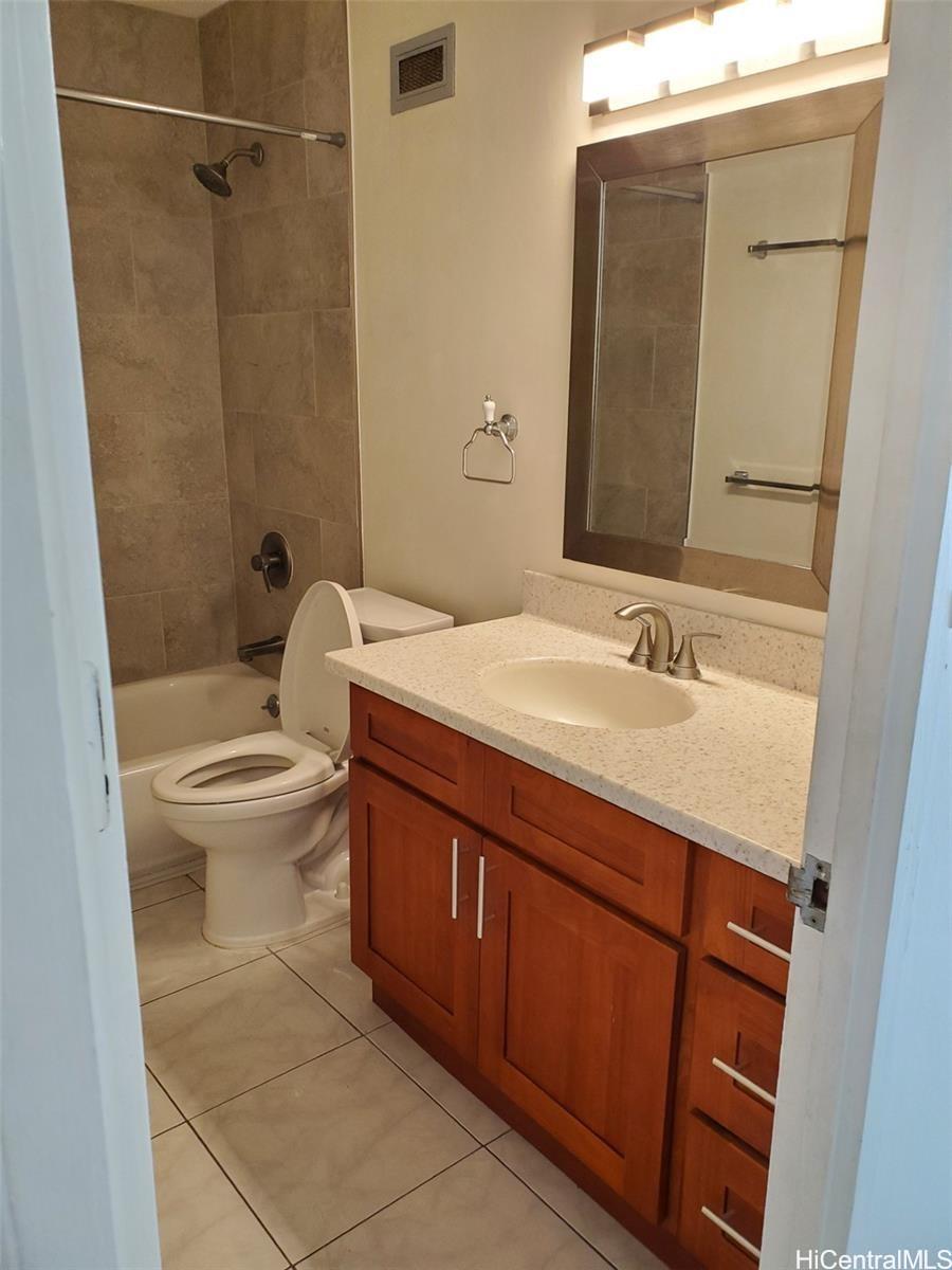 Queen Emma Gardens condo # 1440, Honolulu, Hawaii - photo 3 of 10