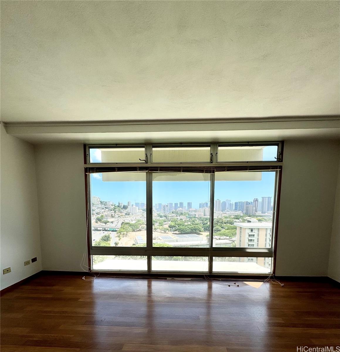 Queen Emma Gardens condo # 1641, Honolulu, Hawaii - photo 6 of 13