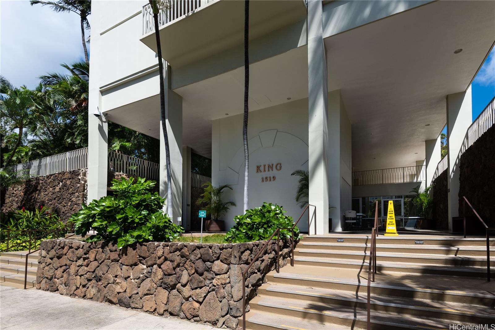 Queen Emma Gardens condo # 1842, Honolulu, Hawaii - photo 11 of 23