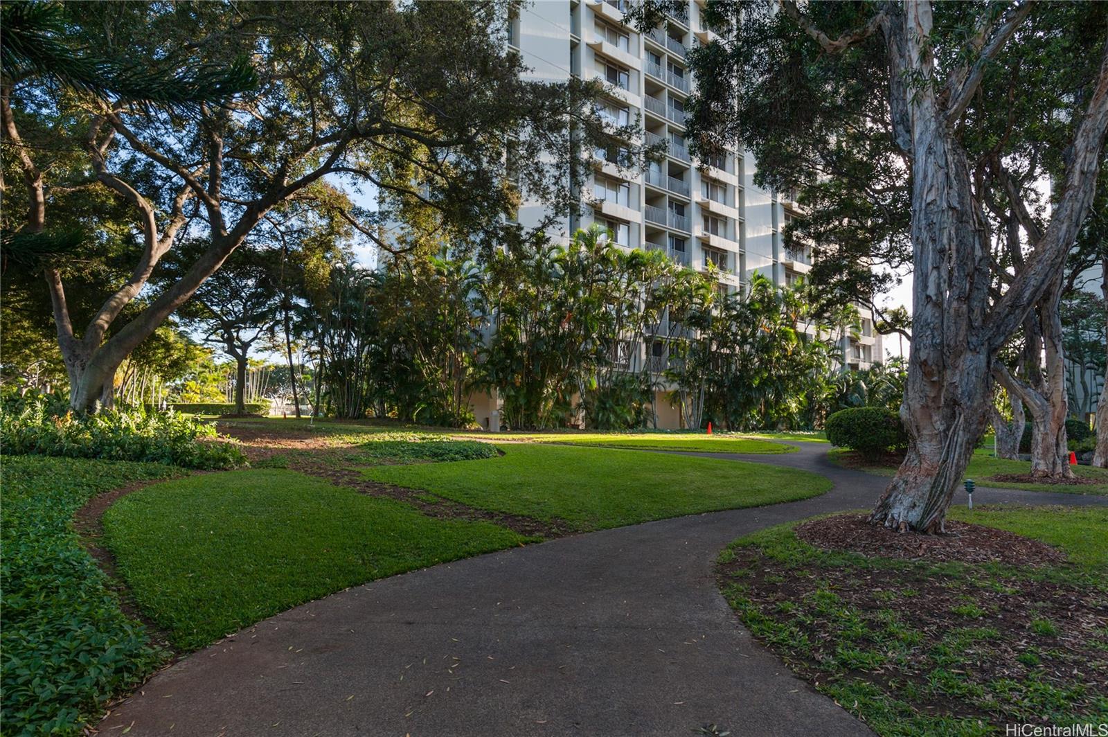 Queen Emma Gardens condo # 1842, Honolulu, Hawaii - photo 18 of 23