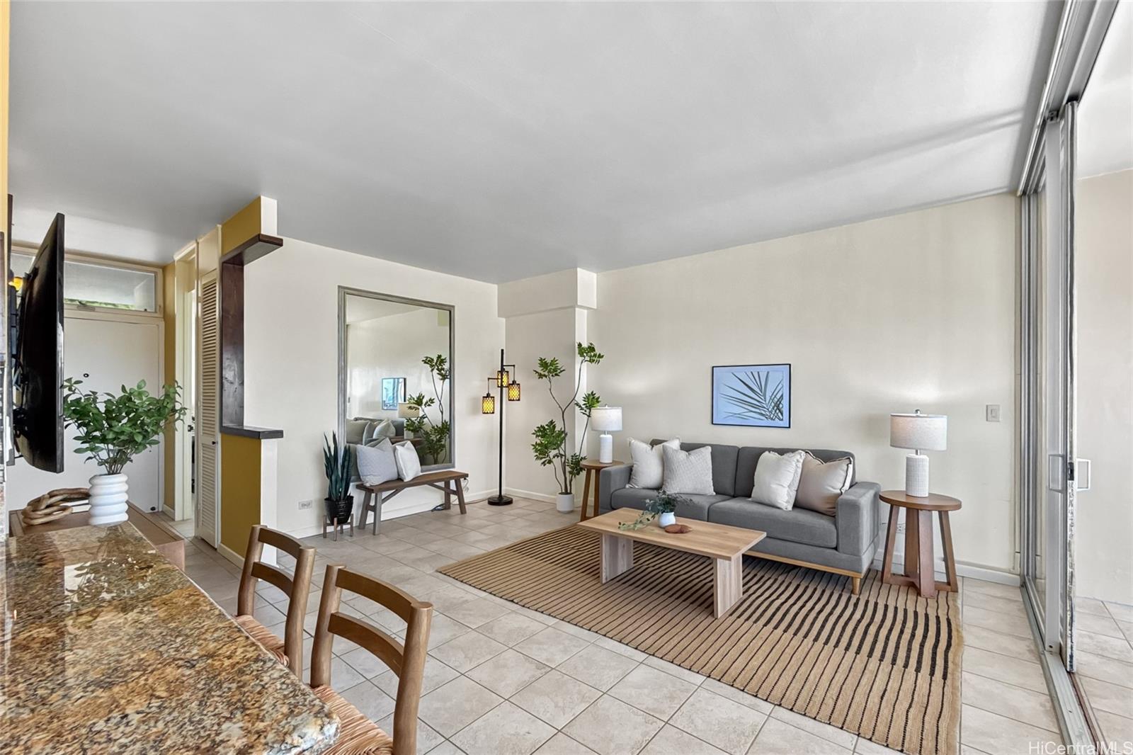 Kamaaina condo # 1402, Honolulu, Hawaii - photo 6 of 20