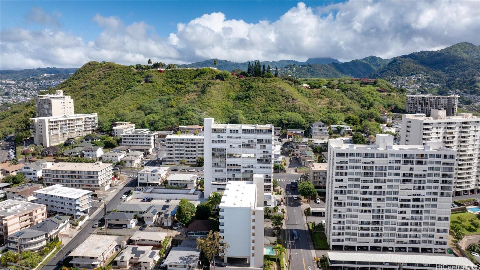 Kamaaina condo # 501, Honolulu, Hawaii - photo 23 of 25