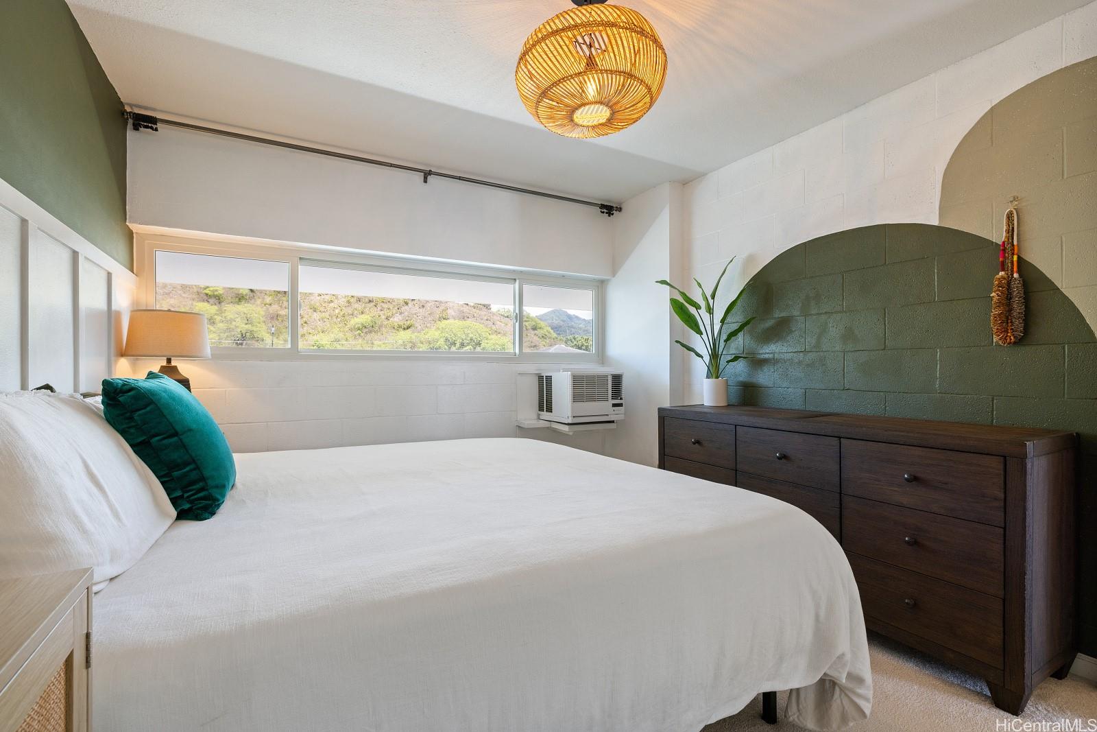 Kamaaina condo # 902, Honolulu, Hawaii - photo 11 of 25