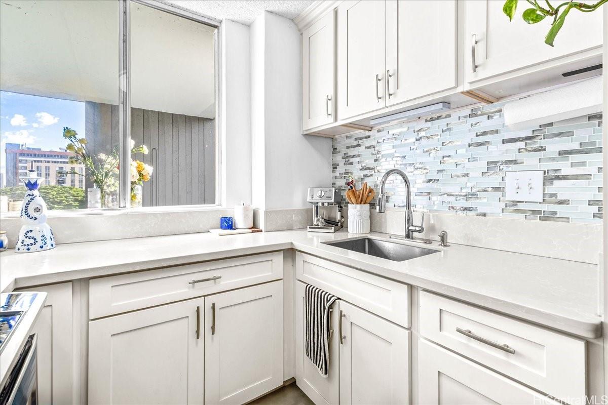 Palo Alto condo # 602, Honolulu, Hawaii - photo 6 of 19