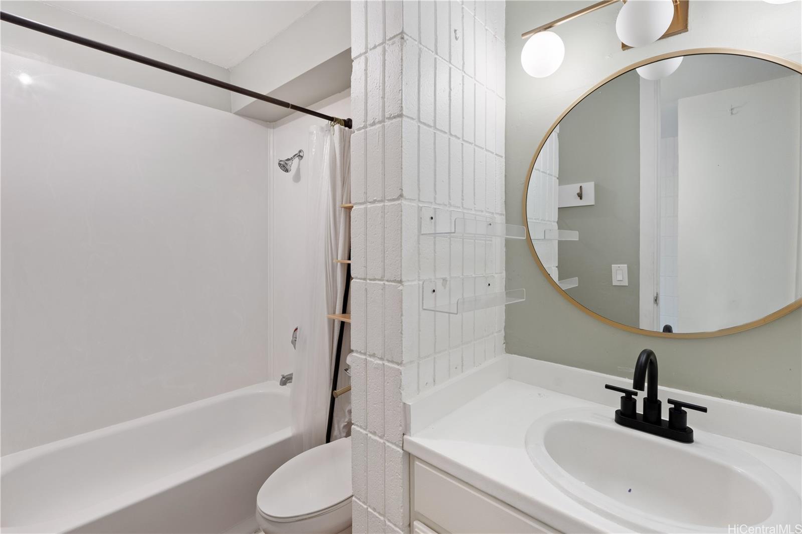 Pensacola Gardens condo # 113, Honolulu, Hawaii - photo 14 of 25