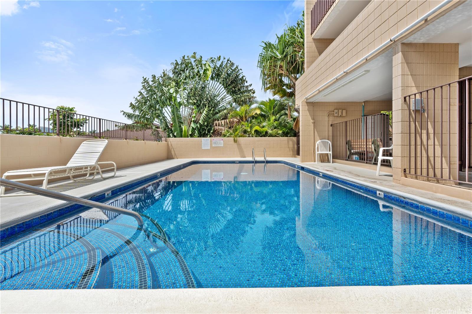 Pensacola Gardens condo # 113, Honolulu, Hawaii - photo 22 of 25
