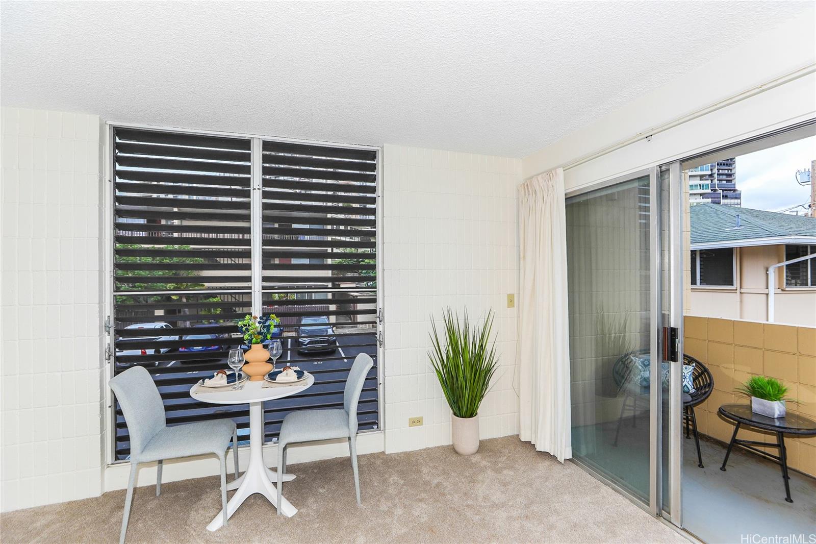 Pensacola Gardens condo # 210, Honolulu, Hawaii - photo 18 of 25