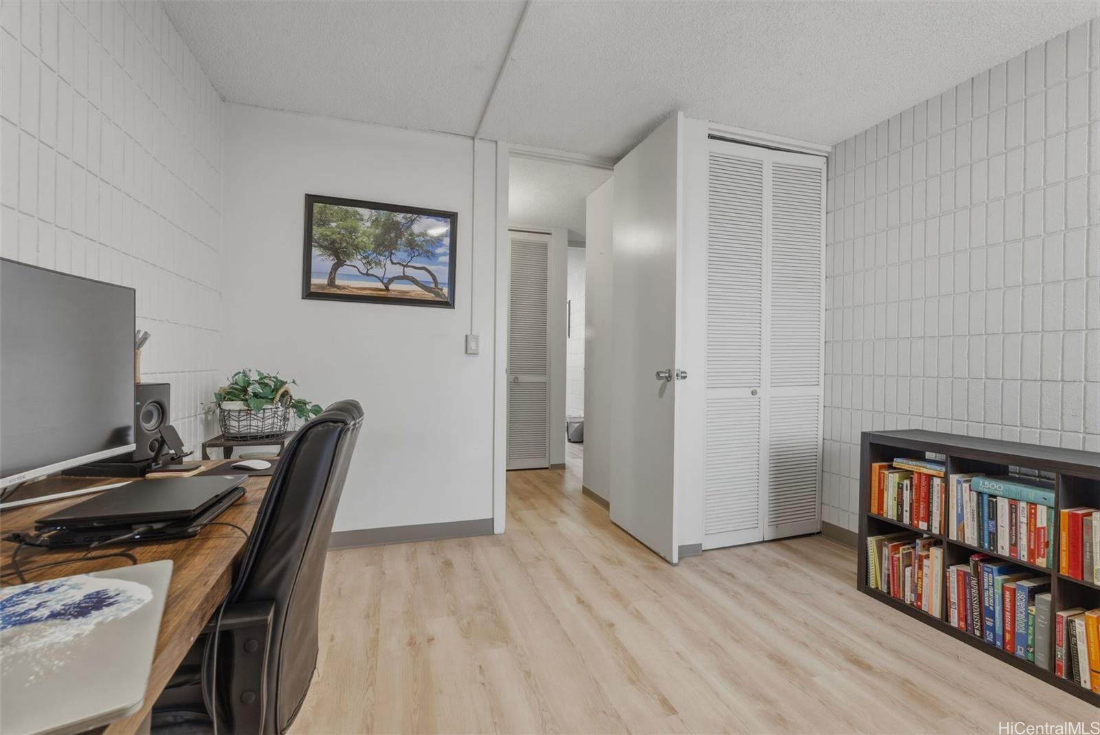 Pensacola Gardens condo # 318, Honolulu, Hawaii - photo 11 of 18