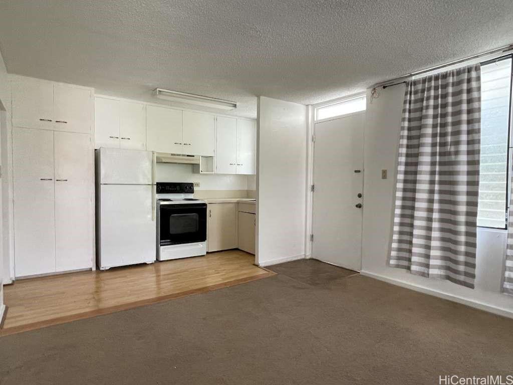 1525 Pensacola St Honolulu - Rental - photo 3 of 15