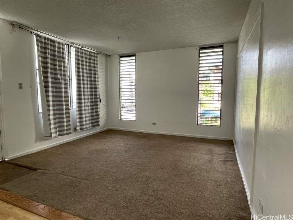 1525 Pensacola St Honolulu - Rental - photo 5 of 15