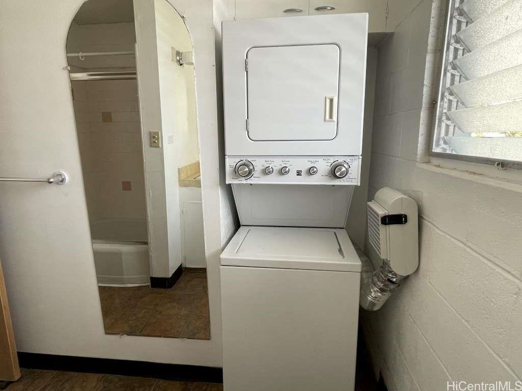 1525 Pensacola St Honolulu - Rental - photo 9 of 15