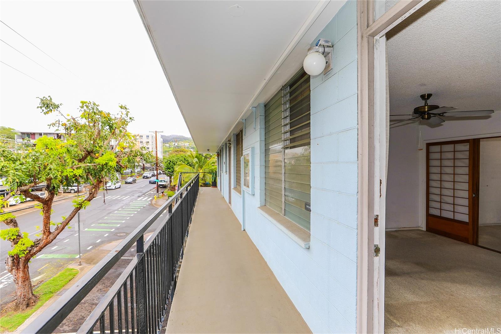 1525 Pensacola condo # 302, Honolulu, Hawaii - photo 2 of 24