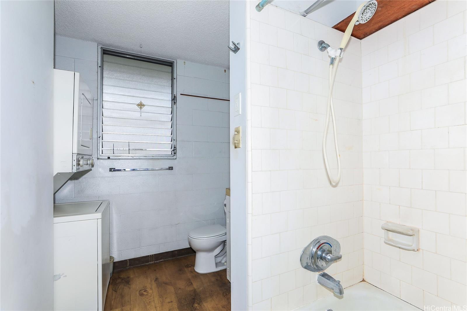 1525 Pensacola condo # 302, Honolulu, Hawaii - photo 18 of 24