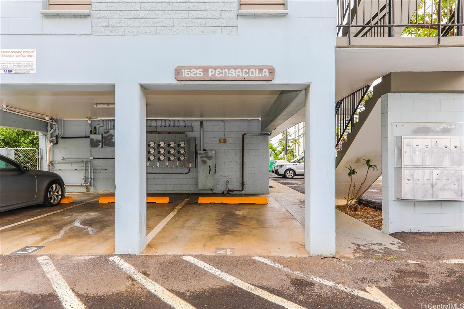 1525 Pensacola condo # 302, Honolulu, Hawaii - photo 22 of 24