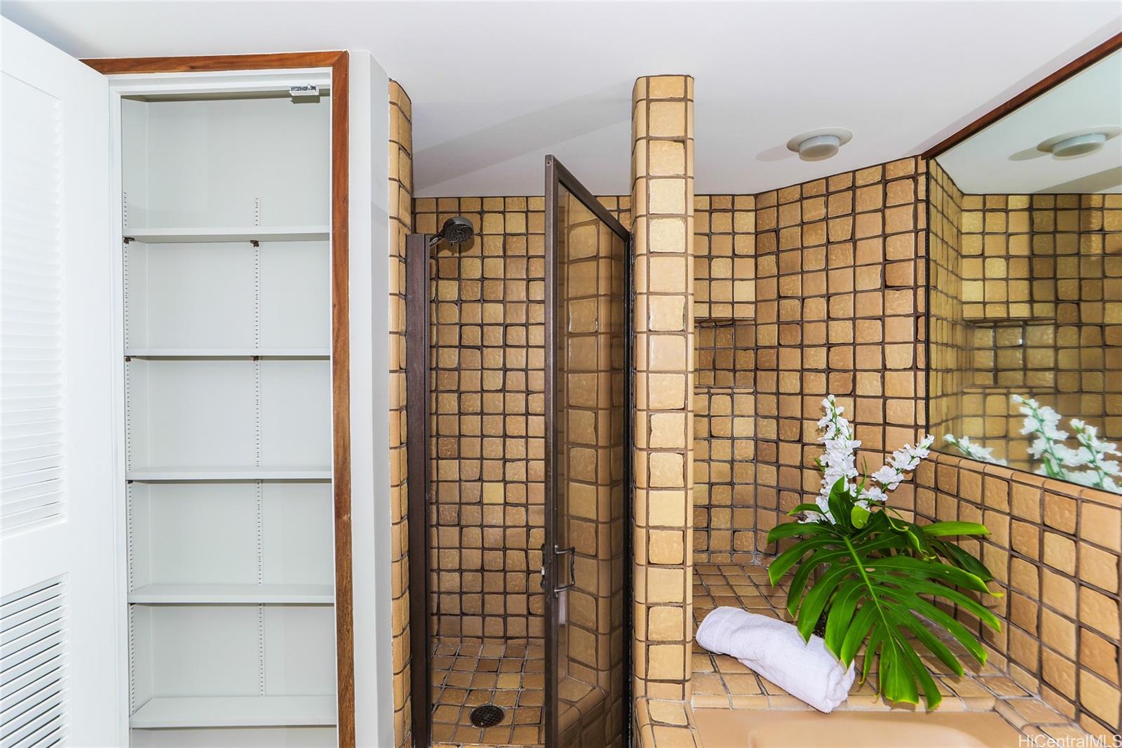 Punahou Cliffs condo # 1005, Honolulu, Hawaii - photo 14 of 25