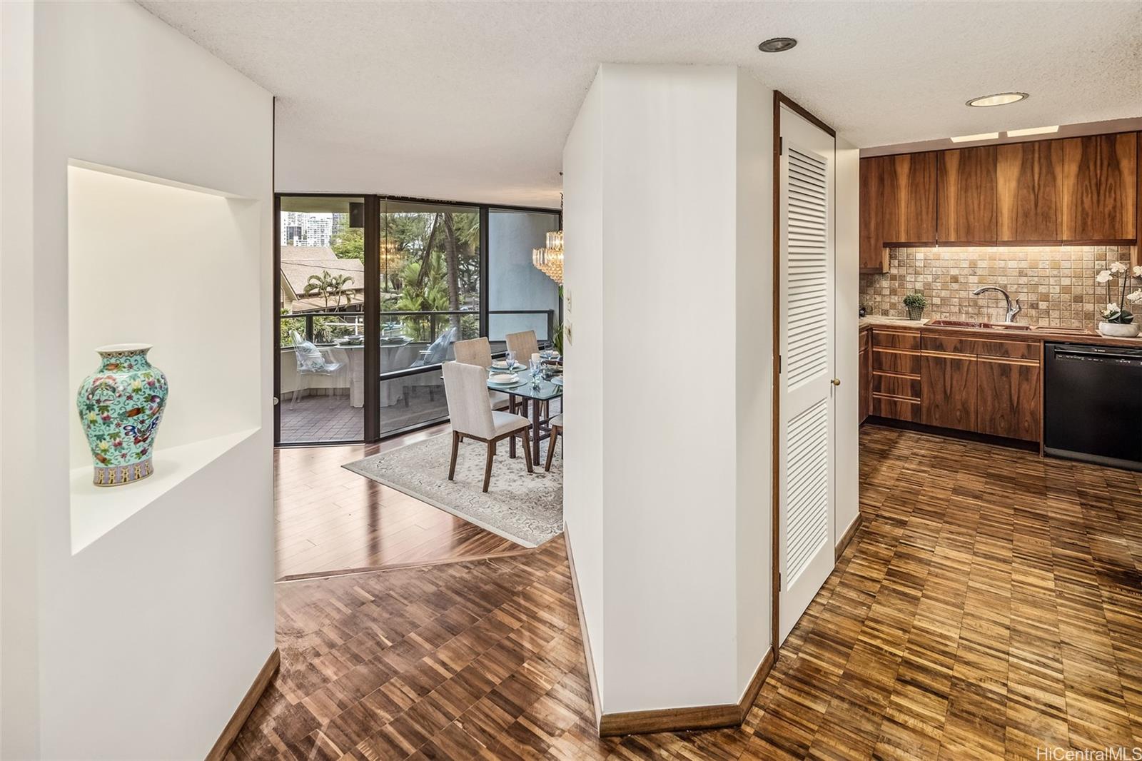 Punahou Cliffs condo # 308, Honolulu, Hawaii - photo 16 of 25