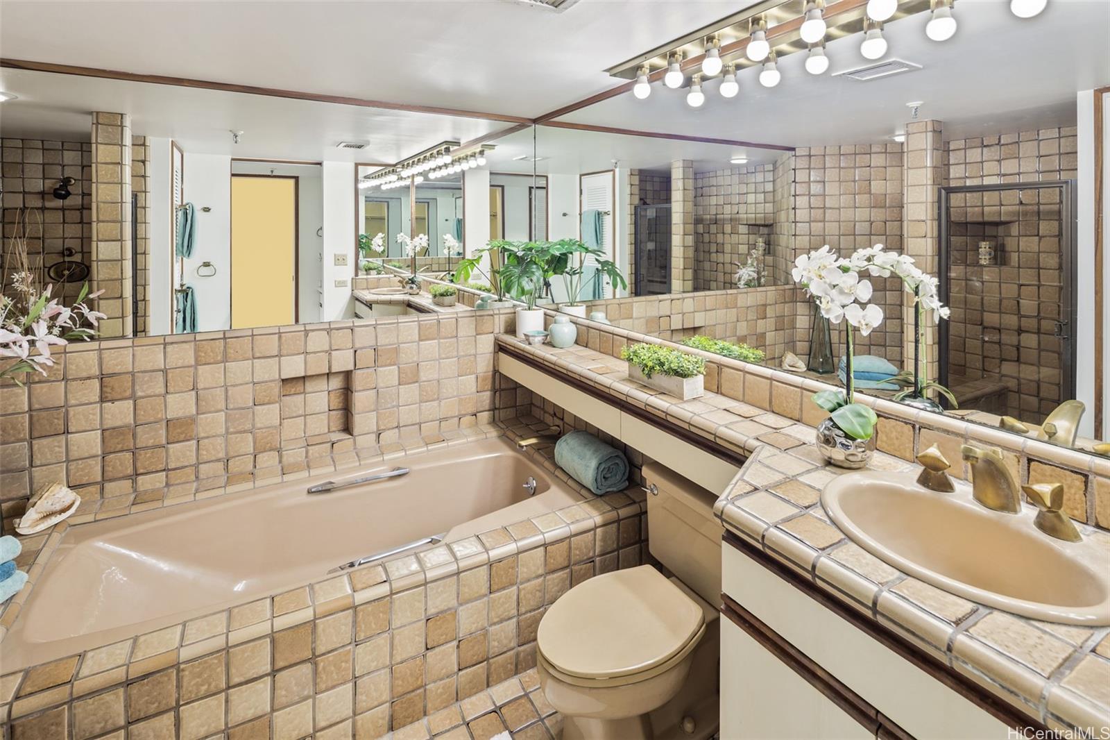 Punahou Cliffs condo # 308, Honolulu, Hawaii - photo 21 of 25