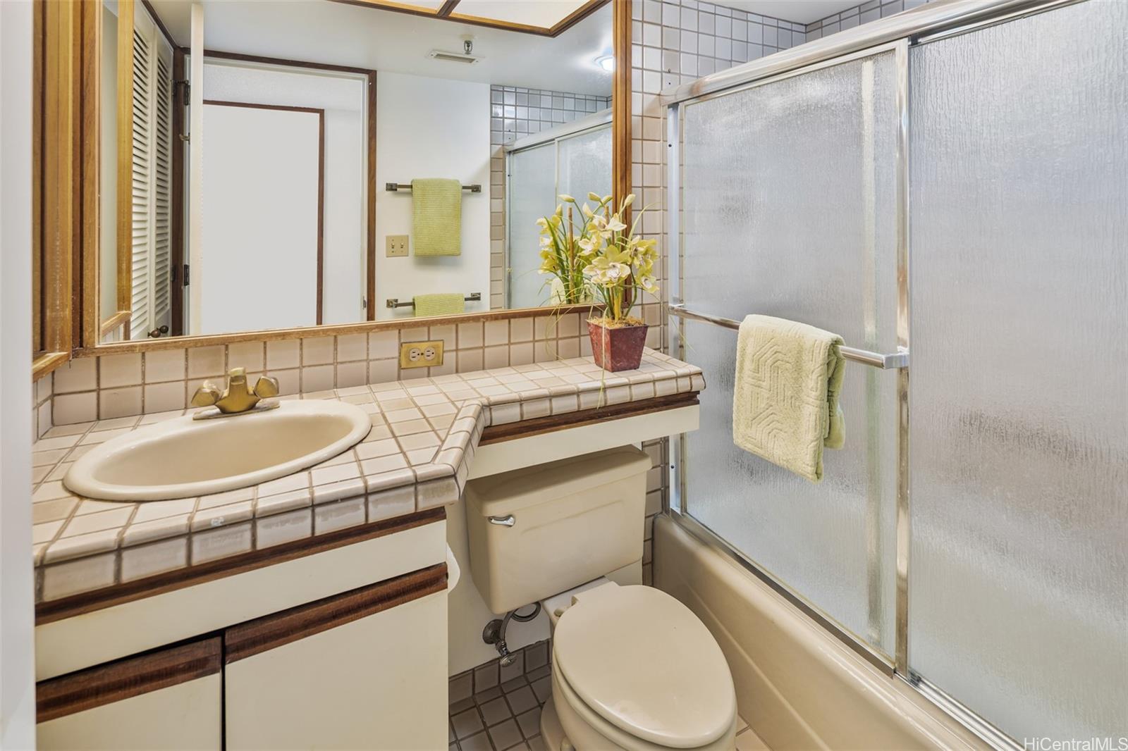 Punahou Cliffs condo # 308, Honolulu, Hawaii - photo 22 of 25