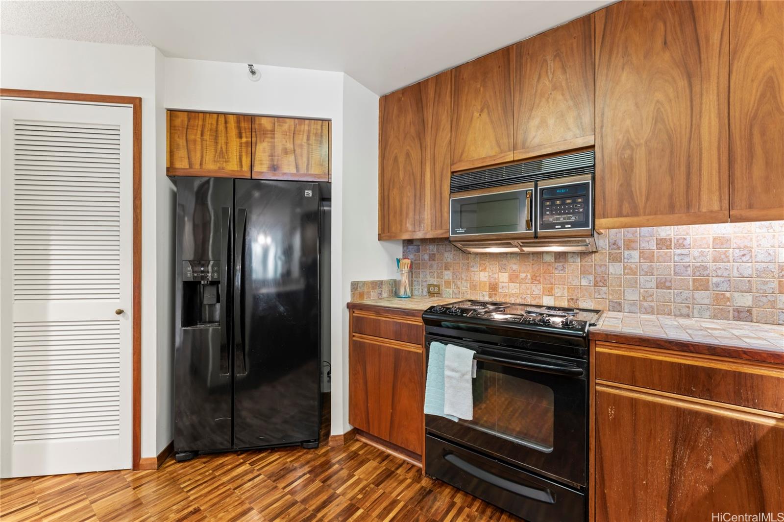 Punahou Cliffs condo # 401, Honolulu, Hawaii - photo 11 of 25