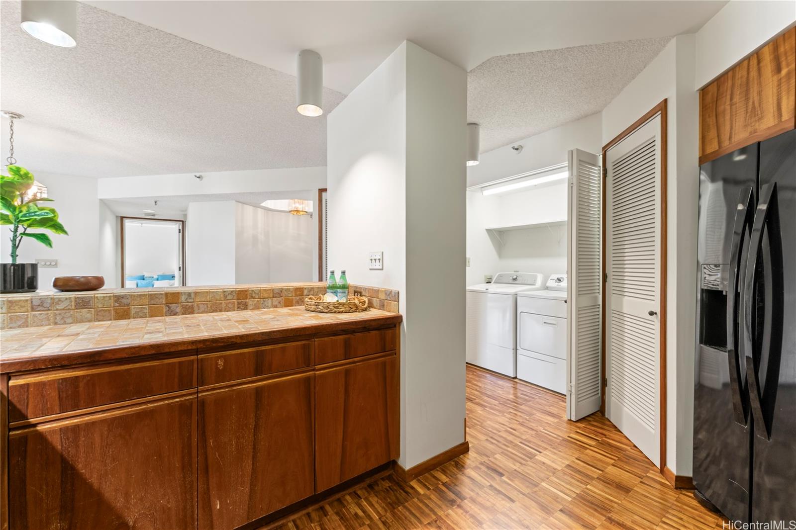 Punahou Cliffs condo # 401, Honolulu, Hawaii - photo 12 of 25