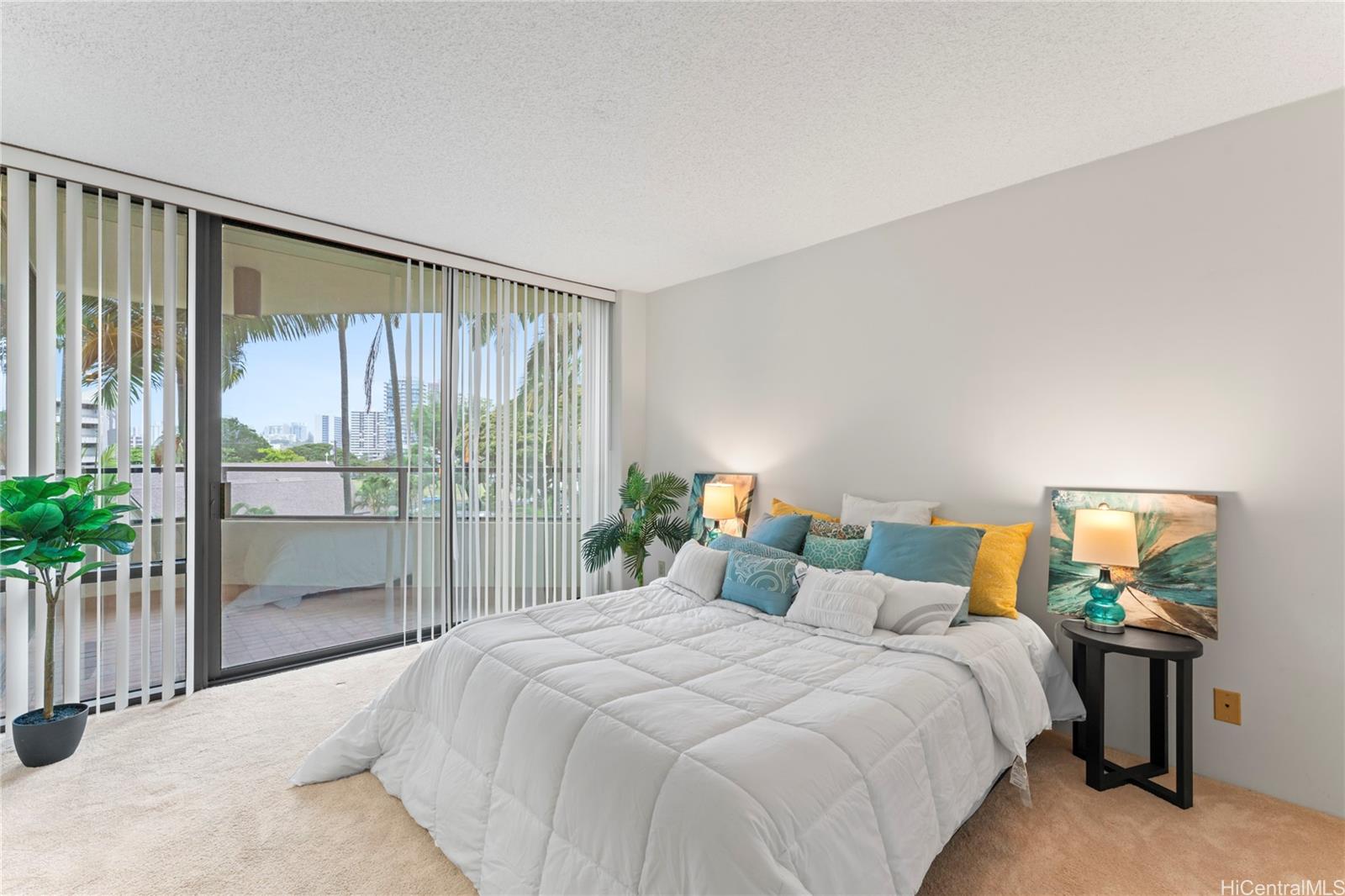 Punahou Cliffs condo # 401, Honolulu, Hawaii - photo 17 of 25