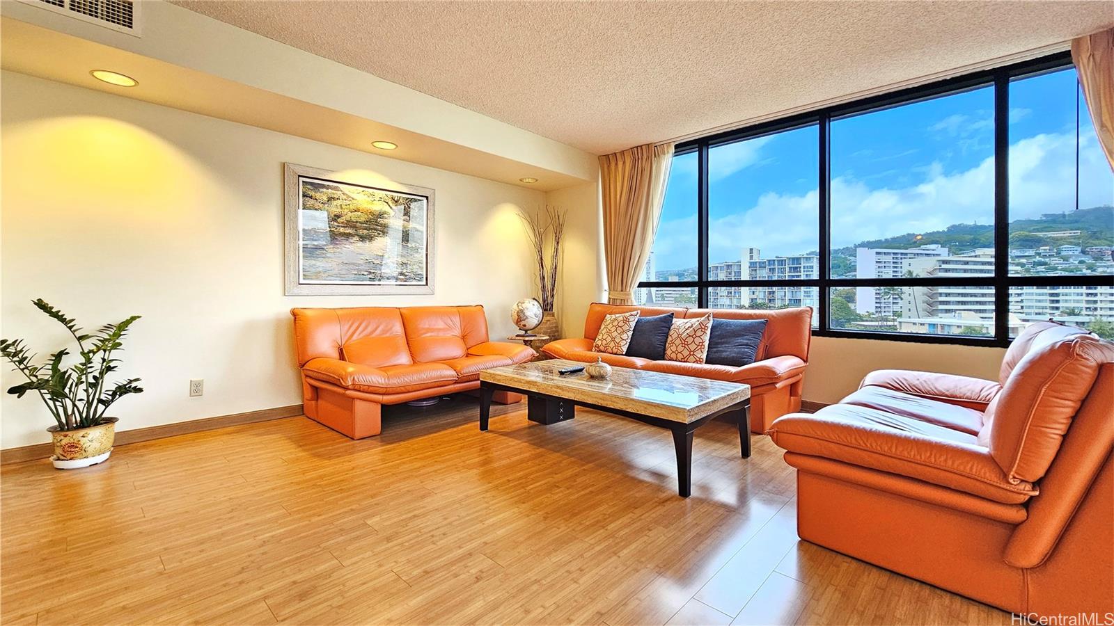 Punahou Cliffs #802, 1525 Wilder Ave, Honolulu | Punahou