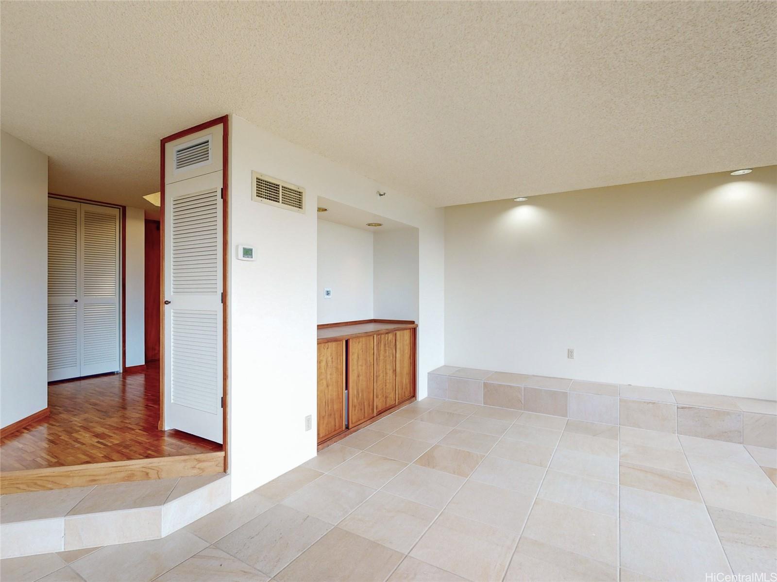 Punahou Cliffs condo # 805, Honolulu, Hawaii - photo 10 of 25