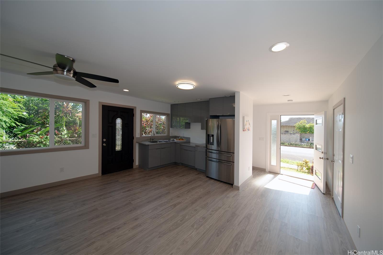 1526 Hooli Cir Pearl City - Rental - photo 2 of 14