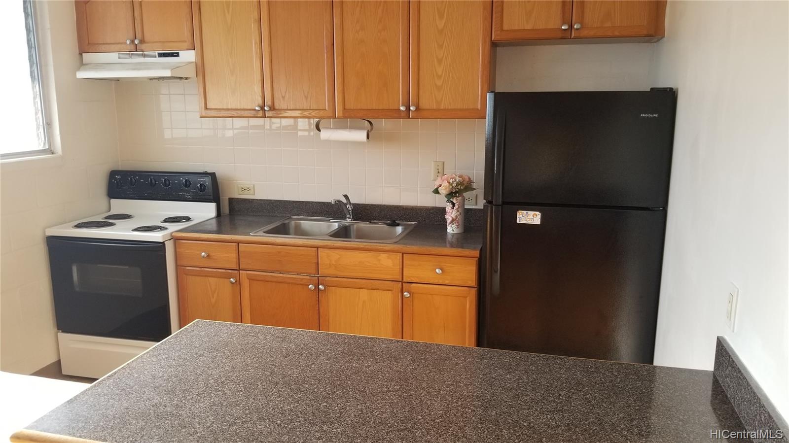 Kewalo Hale 10, 1526 Kewalo Street, Honolulu Makiki Area condo Sold