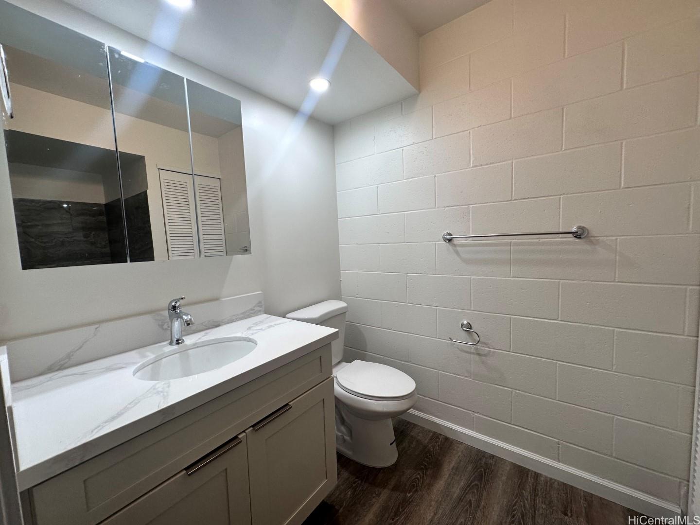 1528 Emerson St Honolulu - Rental - photo 6 of 7