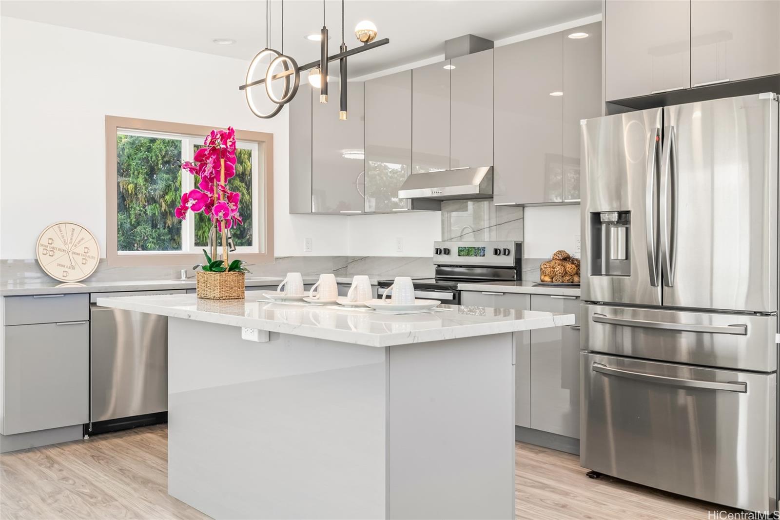 1528  Hooli Circle Pearl City-upper, PearlCity home - photo 13 of 24