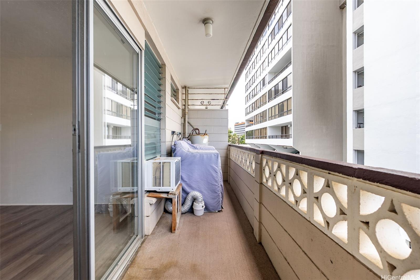 Punahou Park Place condo # 406, Honolulu, Hawaii - photo 16 of 25