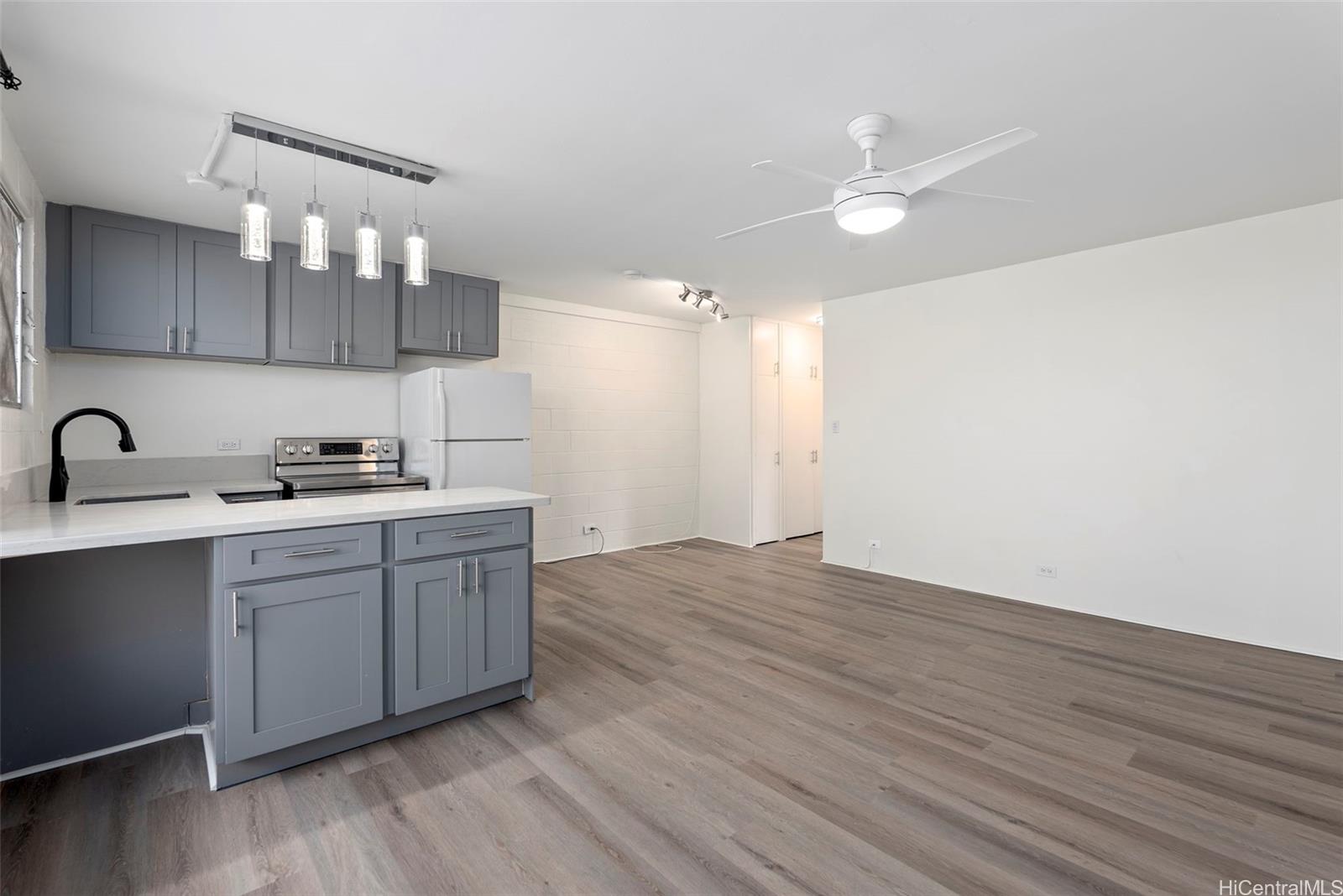 Punahou Park Place condo # 406, Honolulu, Hawaii - photo 4 of 25