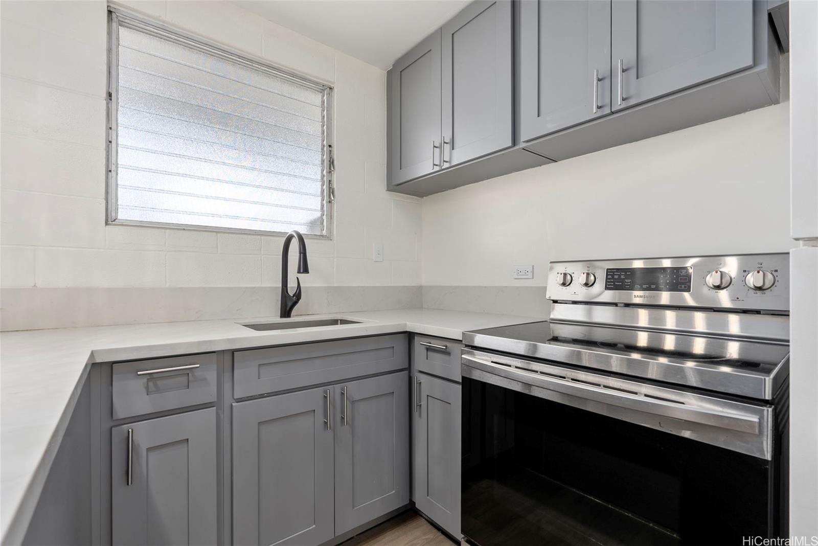 Punahou Park Place condo # 406, Honolulu, Hawaii - photo 10 of 25