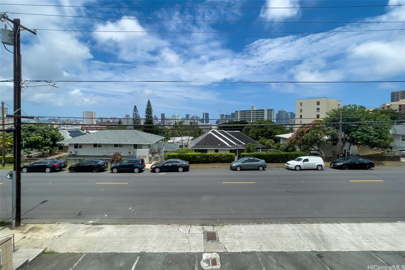 1532 Thurston Ave Honolulu - Multi-family - photo 21 of 24