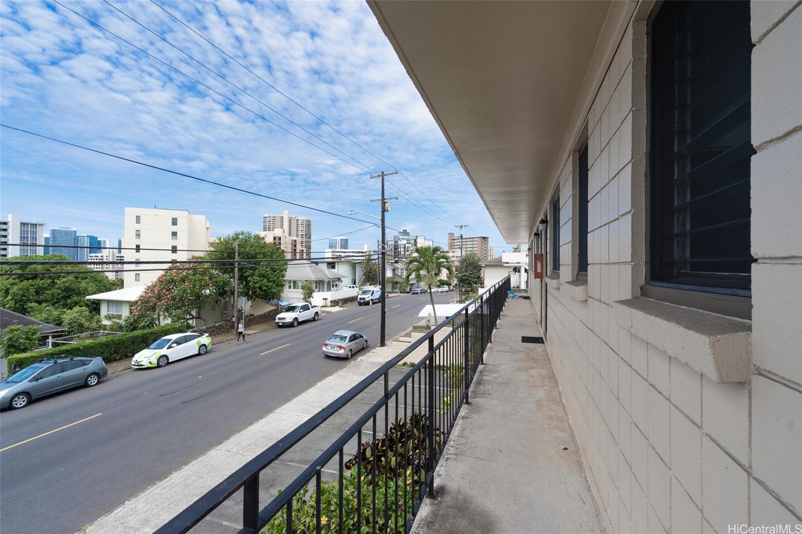 1532 Thurston Ave Honolulu - Multi-family - photo 17 of 24