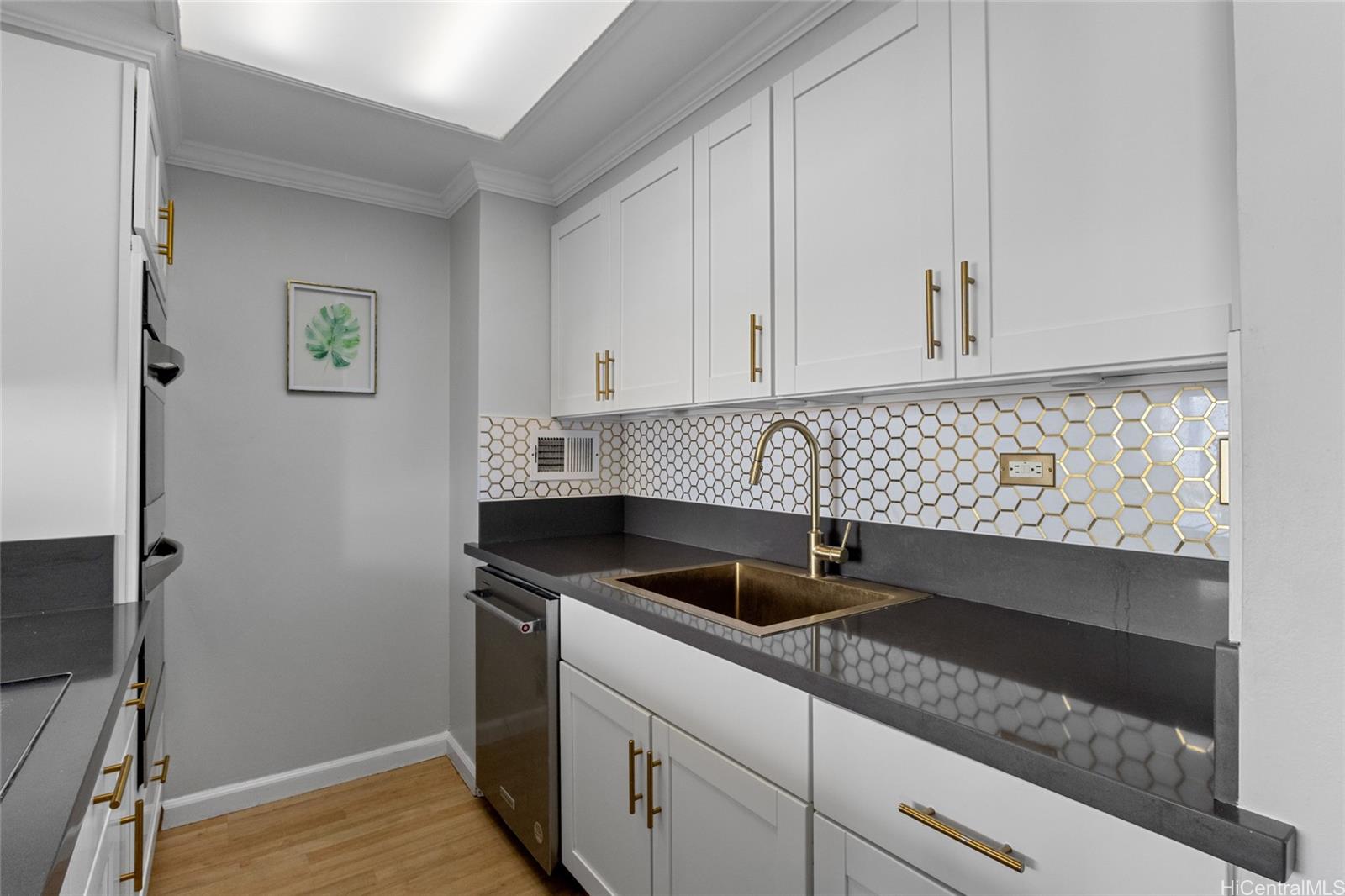 Village Maluhia condo # 1002, Honolulu, Hawaii - photo 4 of 19