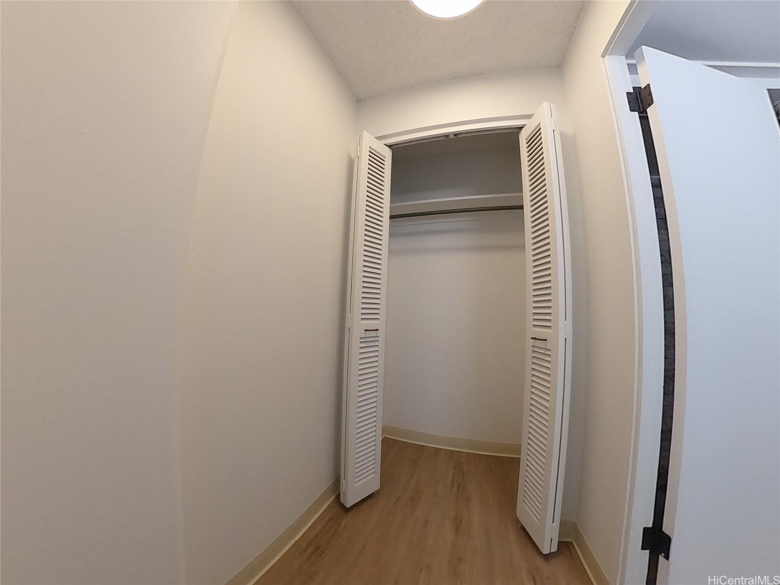 1535 Pensacola St Honolulu - Rental - photo 5 of 8