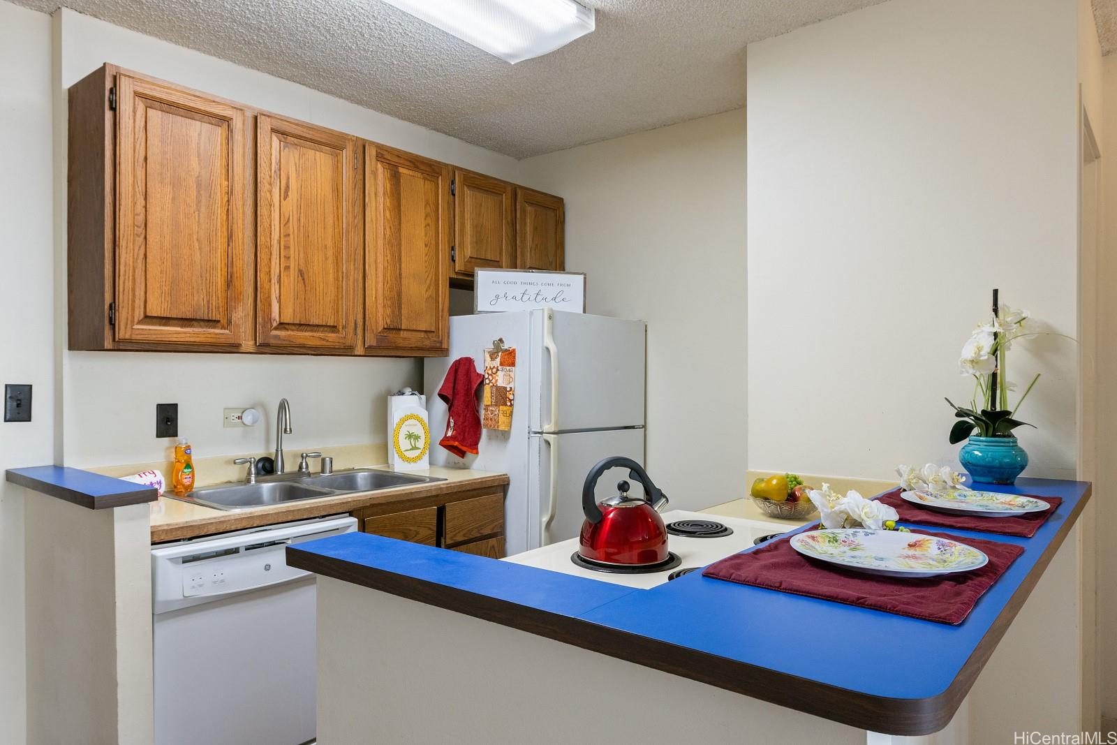 Village Maluhia condo # 405, Honolulu, Hawaii - photo 4 of 19