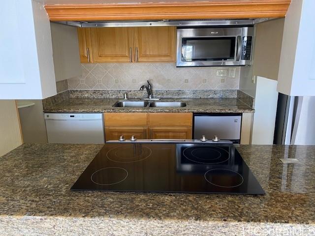 1535 Pensacola St Honolulu - Rental - photo 9 of 11