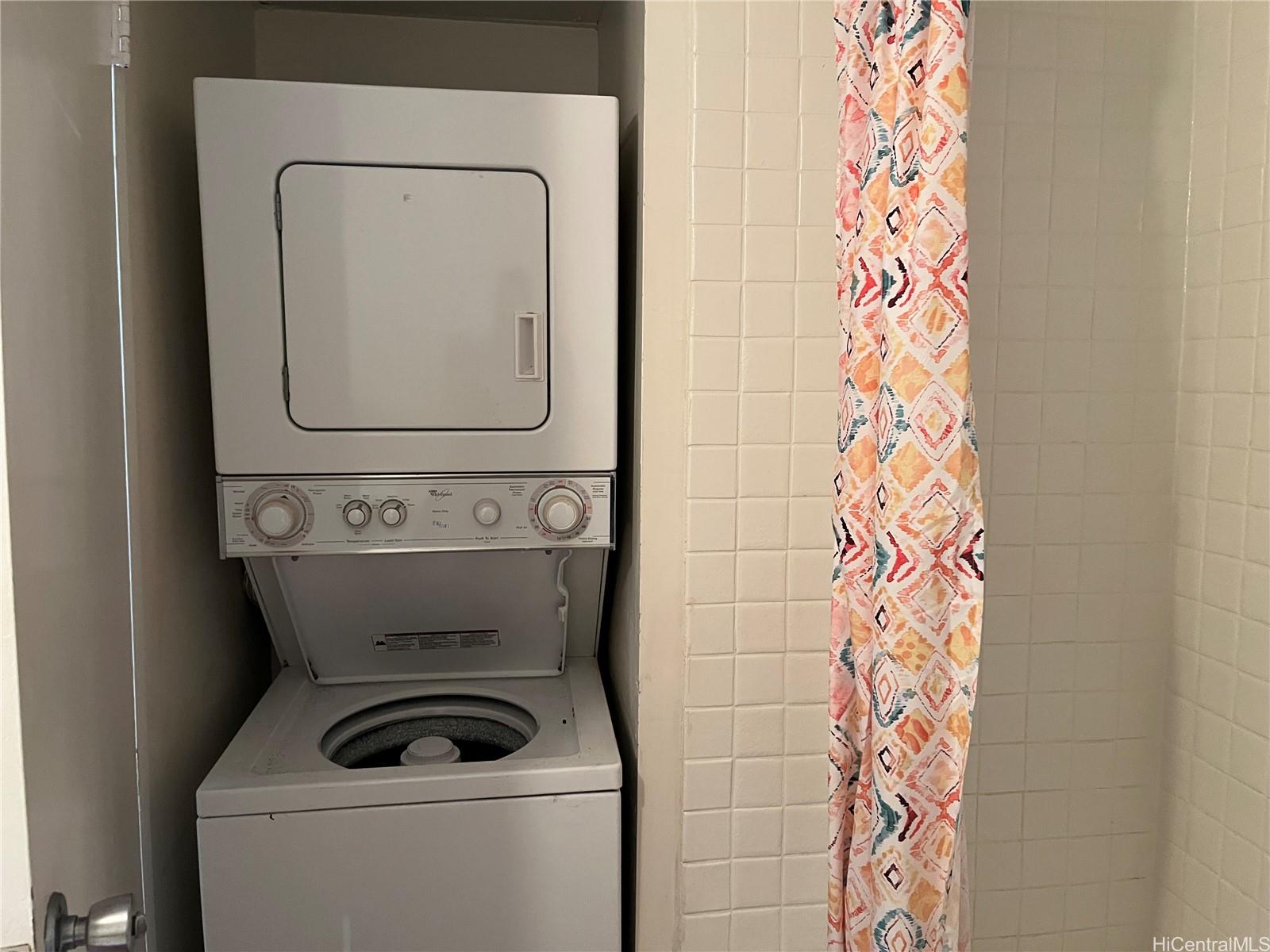 1535 Pensacola St Honolulu - Rental - photo 12 of 19