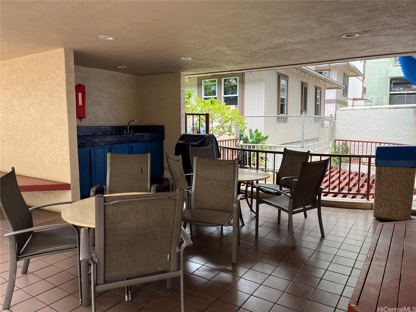 1535 Pensacola St Honolulu - Rental - photo 18 of 19