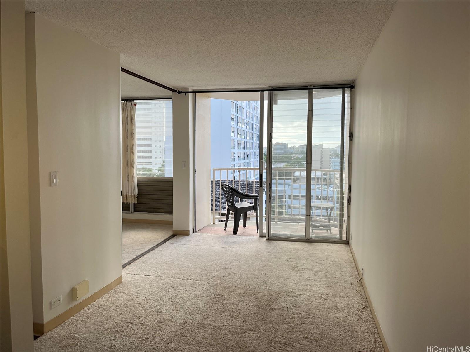 1535 Pensacola St Honolulu - Rental - photo 5 of 19