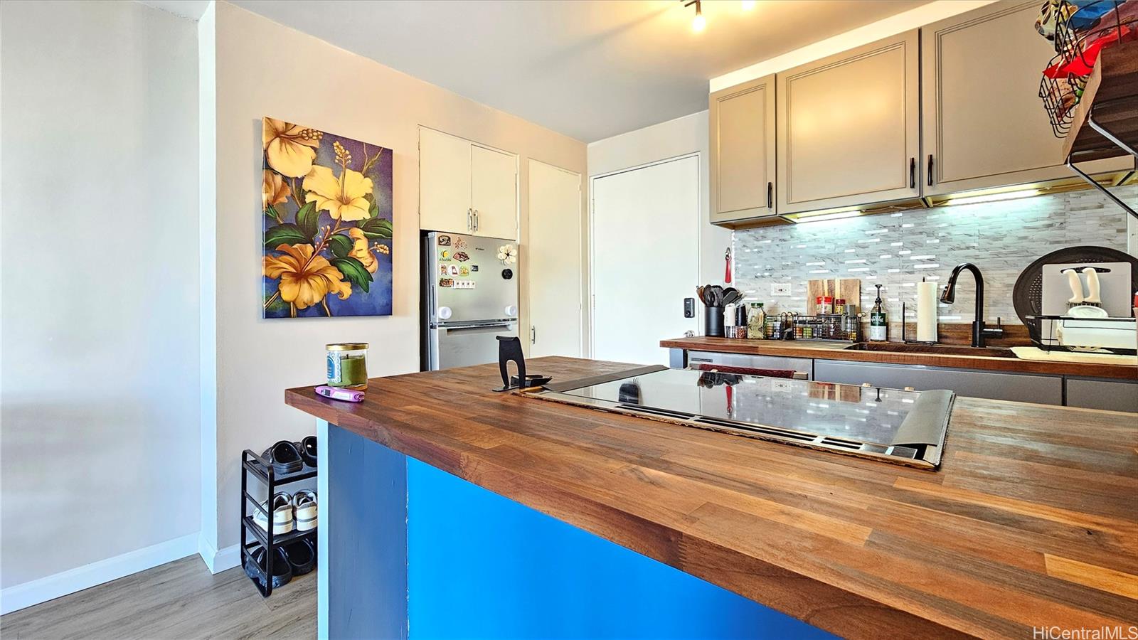 Village Maluhia condo # 605, Honolulu, Hawaii - photo 3 of 20