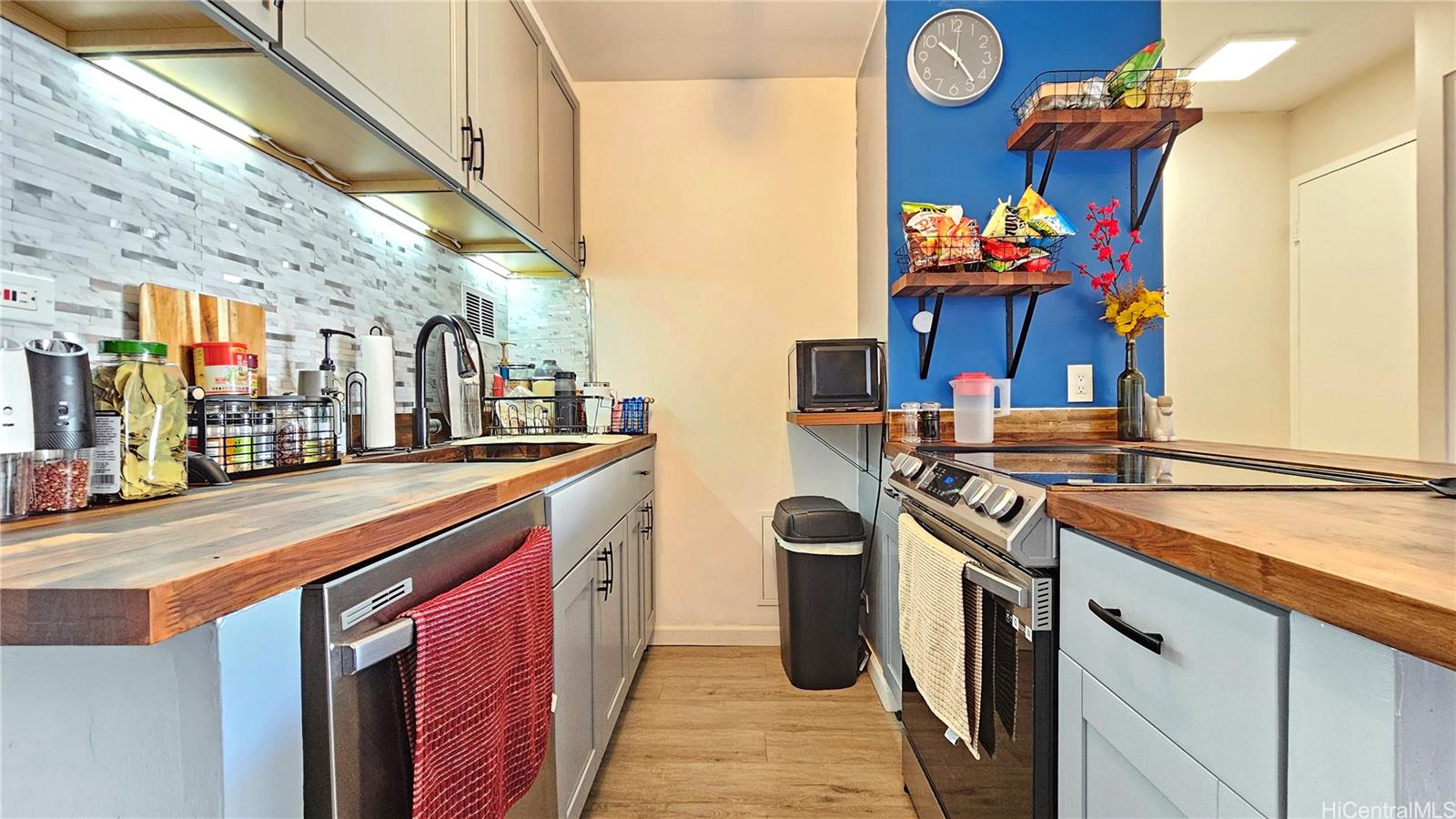 Village Maluhia condo # 605, Honolulu, Hawaii - photo 5 of 20