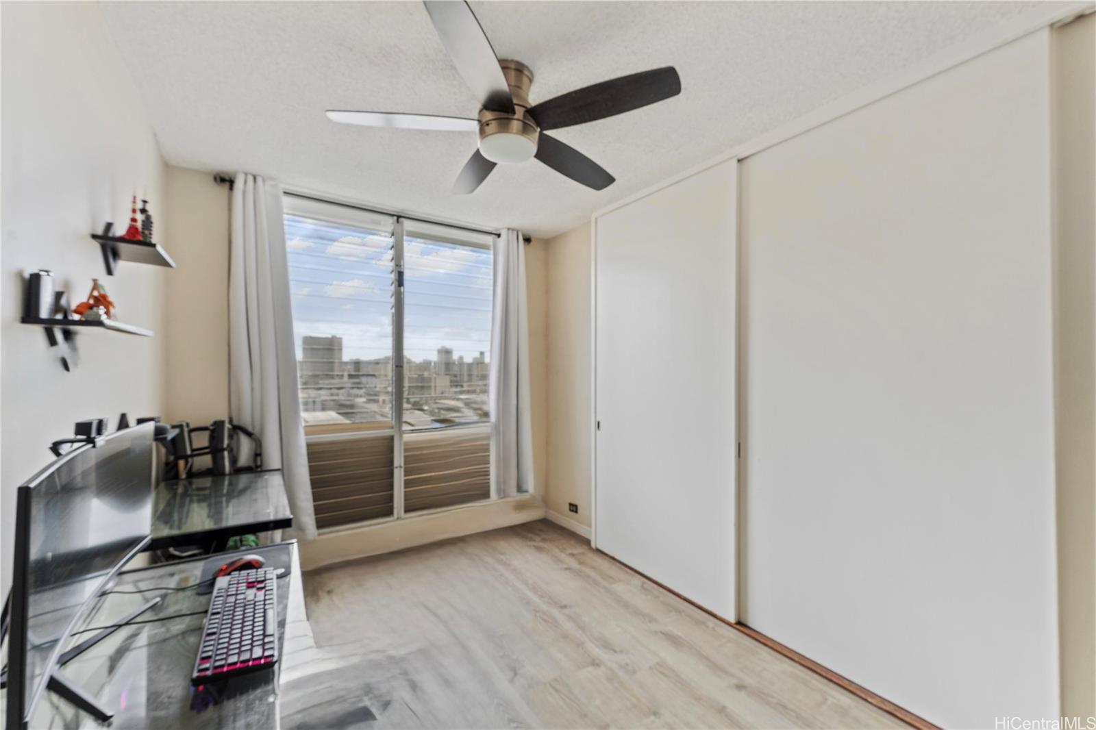 Village Maluhia condo # 903, Honolulu, Hawaii - photo 4 of 25