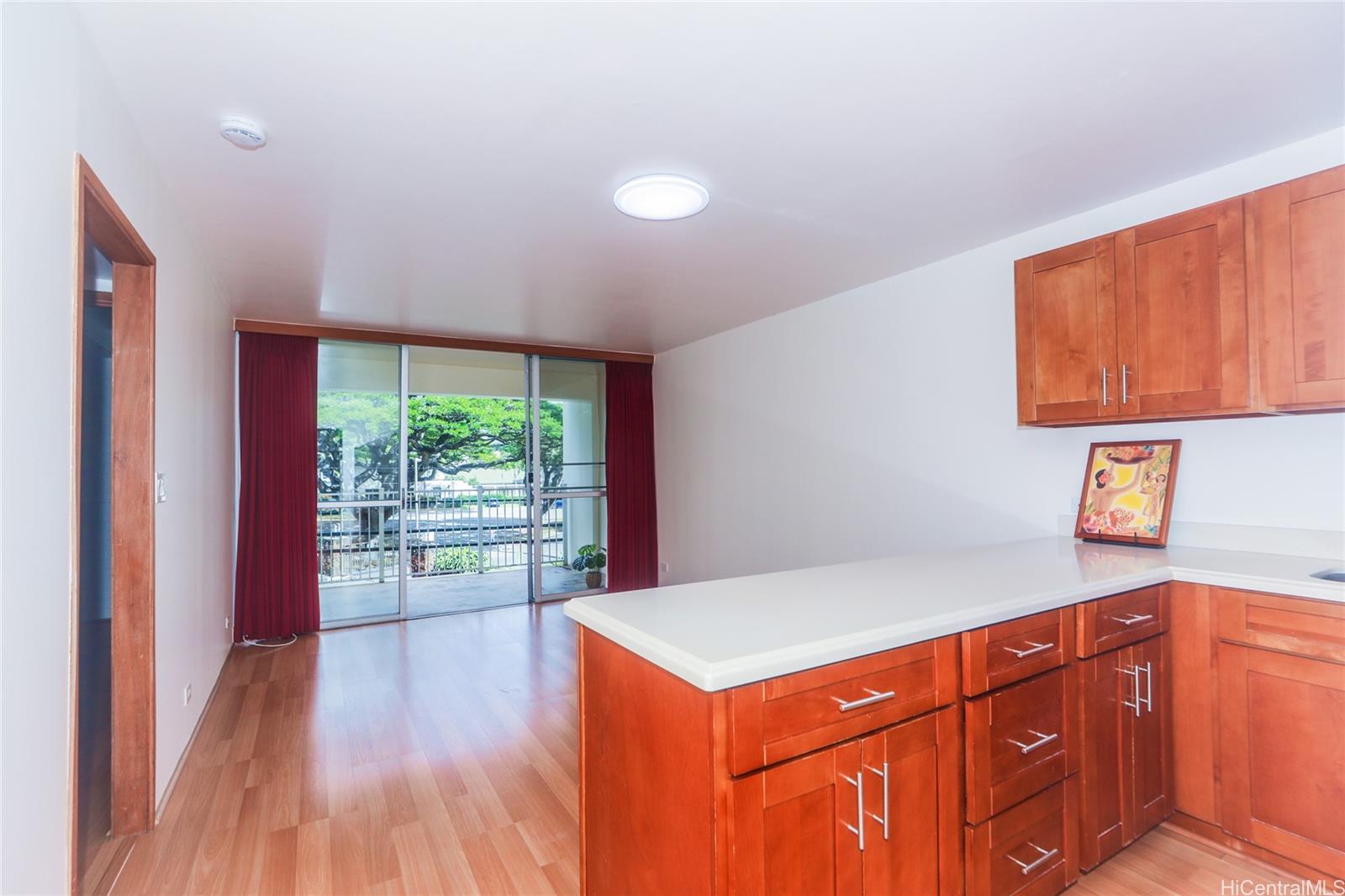 Punahou Wilder condo # 302, Honolulu, Hawaii - photo 2 of 23