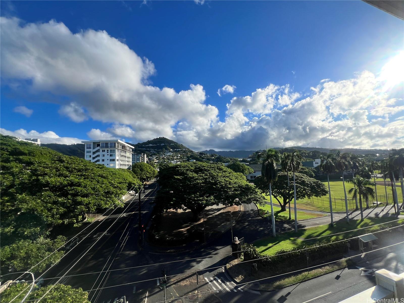 1535 Punahou Street Honolulu - Rental - photo 7 of 8