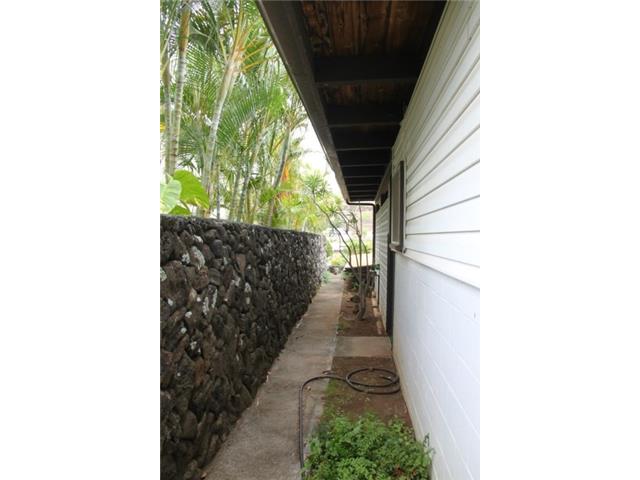 1539  Mahiole St Moanalua Gardens, Honolulu home - photo 19 of 19