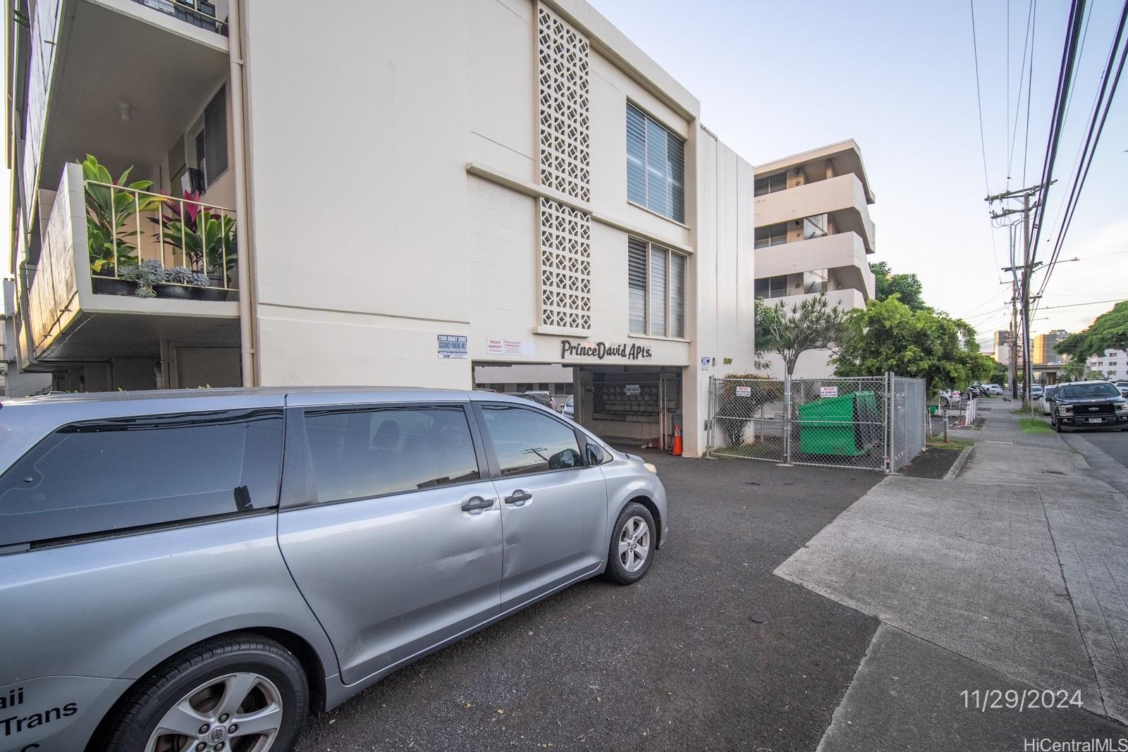 1539 Piikoi St Honolulu - Rental - photo 18 of 19